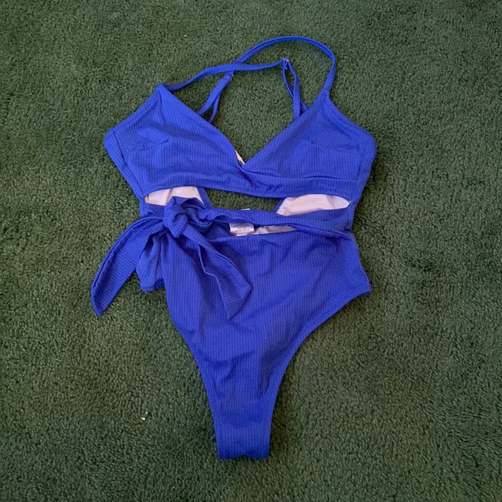Blue Shade and Shore one piece bathing suit. Size Small.